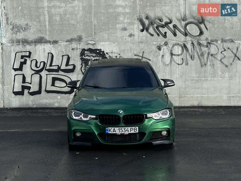 Седан BMW 3 Series 2015 в Львове