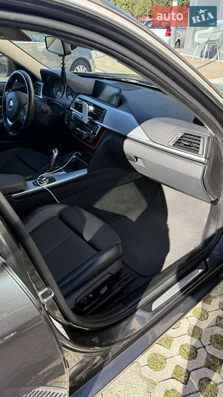 Седан BMW 3 Series 2013 в Сваляве