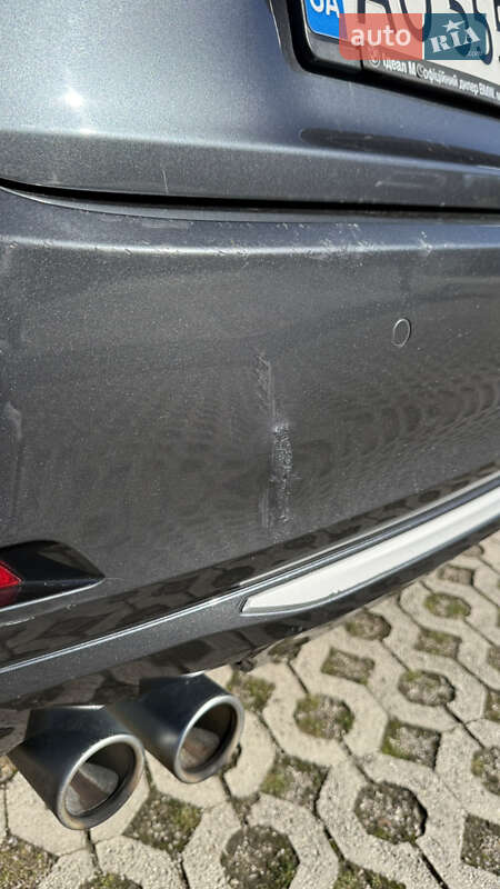 Седан BMW 3 Series 2013 в Сваляве