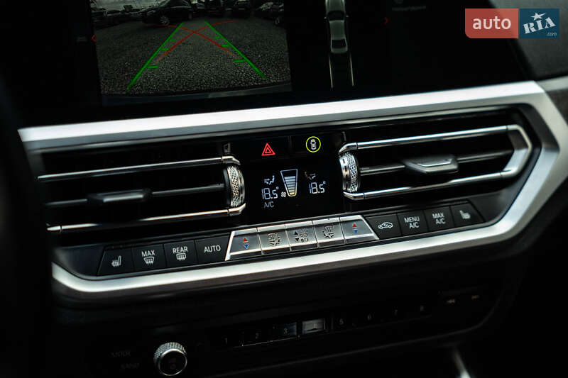 Седан BMW 3 Series 2019 в Черновцах