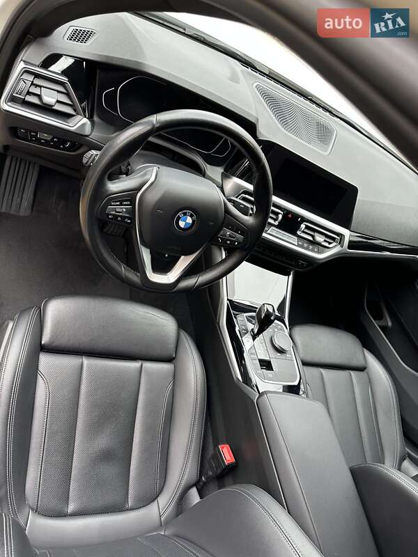 Седан BMW 3 Series 2022 в Києві фото 10 Седан BMW 3 Series 2022 в Києві
