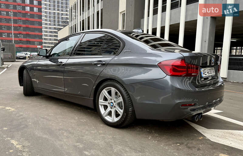 Седан BMW 3 Series 2018 в Киеве фото 3 Седан BMW 3 Series 2018 в Киеве