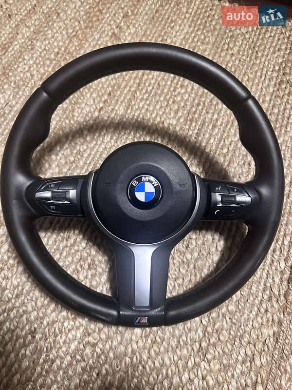 Седан BMW 3 Series 2016 в Киеве