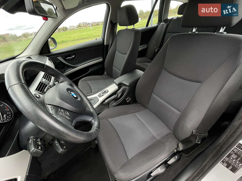 Универсал BMW 3 Series 2010 в Ровно фото 54 Универсал BMW 3 Series 2010 в Ровно