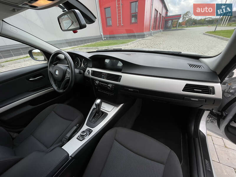 Универсал BMW 3 Series 2010 в Ровно фото 73 Универсал BMW 3 Series 2010 в Ровно