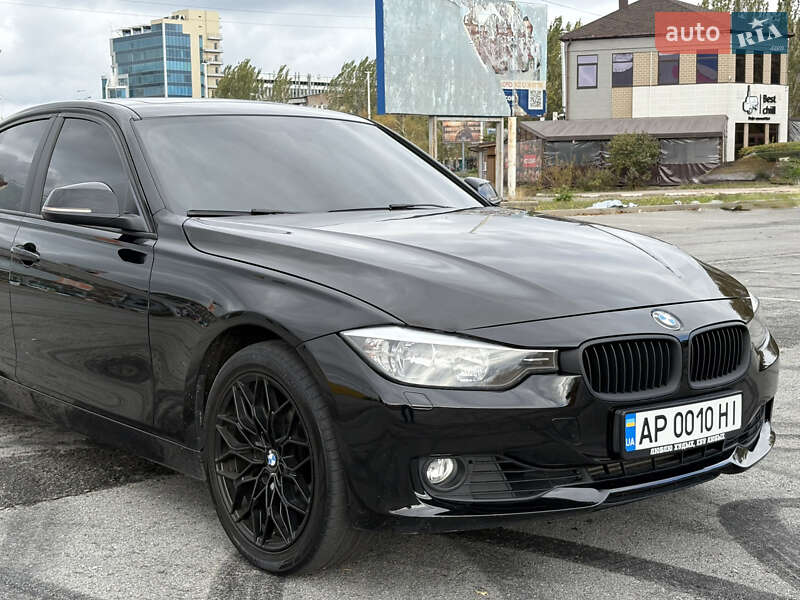 Седан BMW 3 Series 2013 в Запорожье