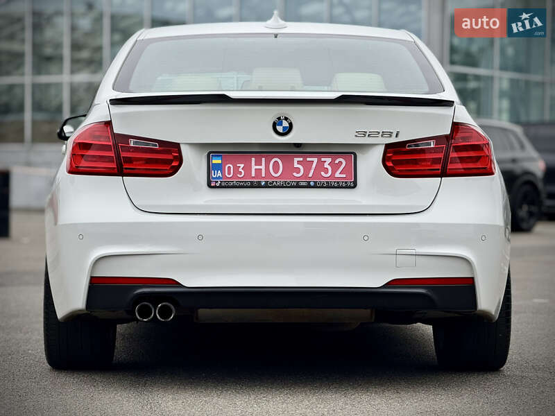 Седан BMW 3 Series 2014 в Киеве