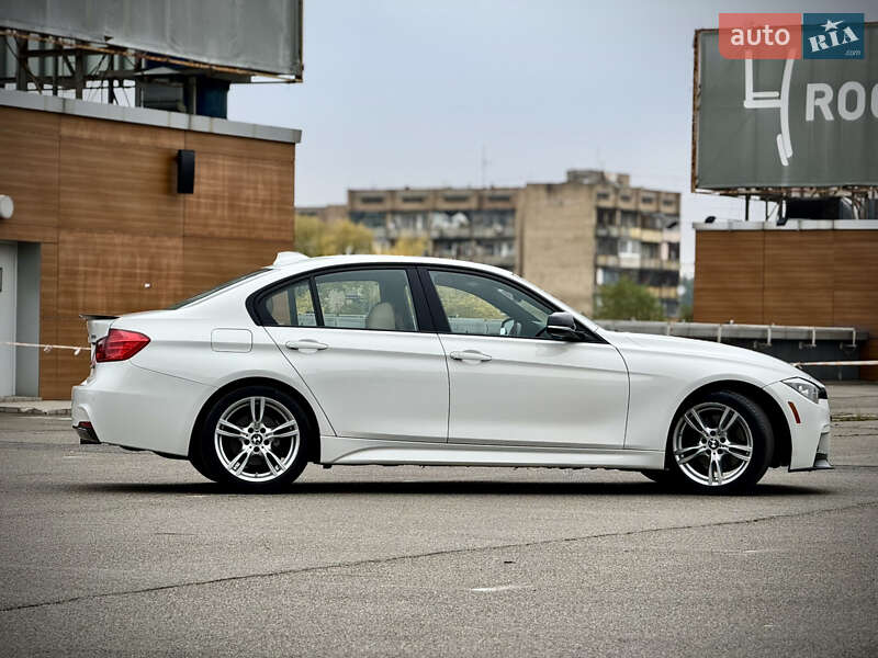 Седан BMW 3 Series 2014 в Киеве