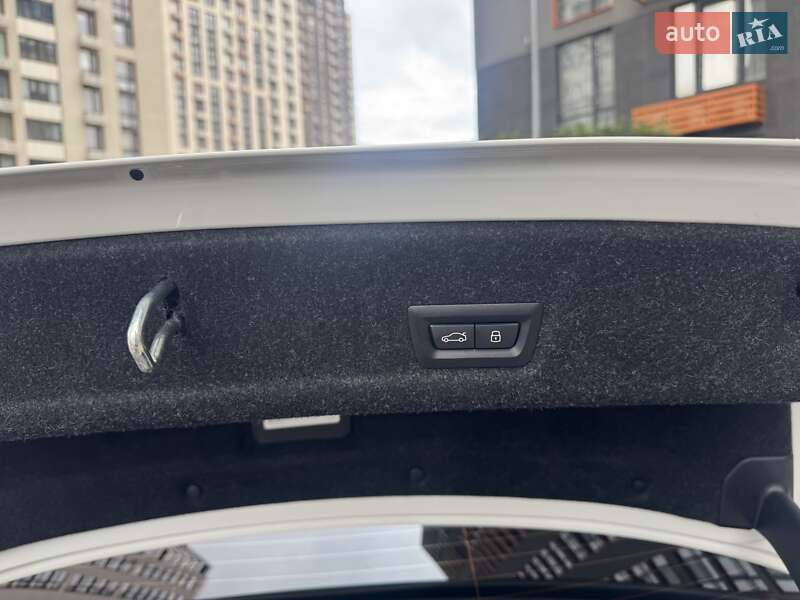 Седан BMW 3 Series 2025 в Киеве фото 35 Седан BMW 3 Series 2025 в Киеве