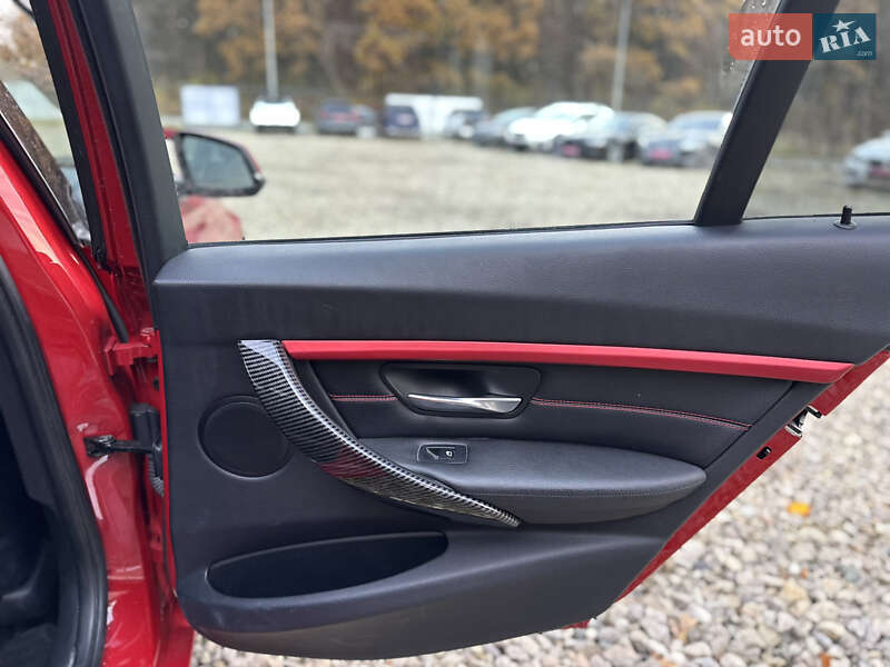 Седан BMW 3 Series 2013 в Львові