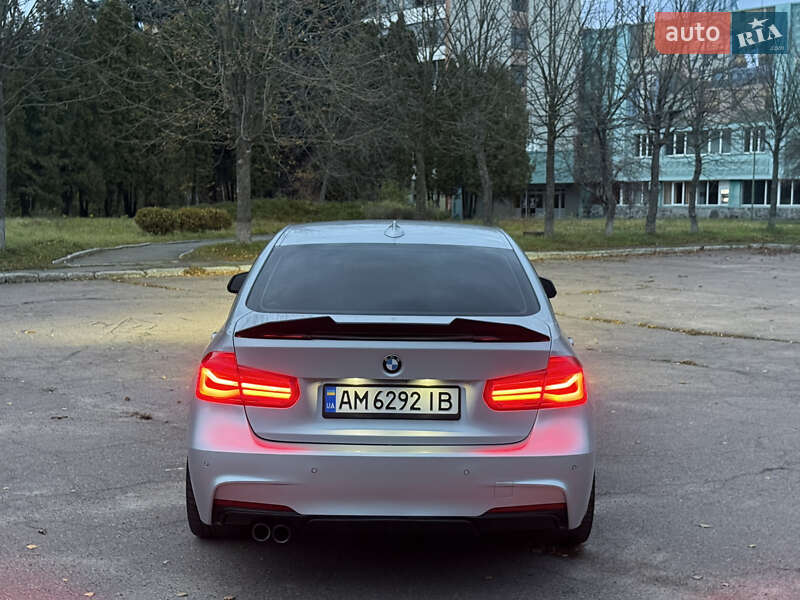 Седан BMW 3 Series 2017 в Житомире
