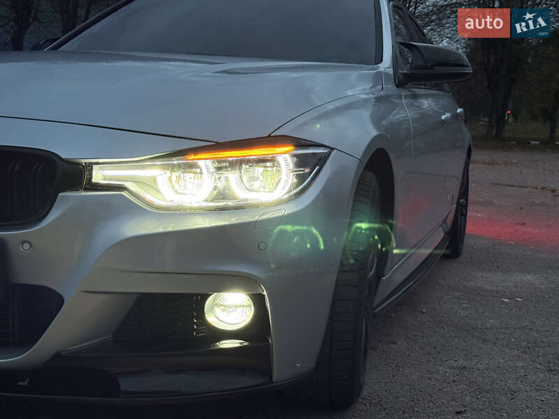 Седан BMW 3 Series 2017 в Житомире