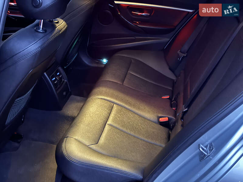 Седан BMW 3 Series 2017 в Житомире