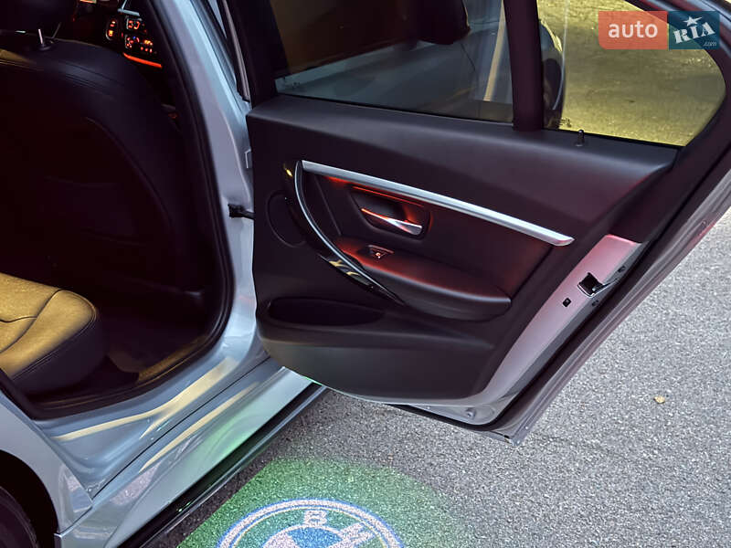 Седан BMW 3 Series 2017 в Житомире