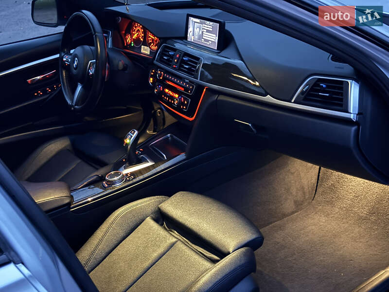 Седан BMW 3 Series 2017 в Житомире