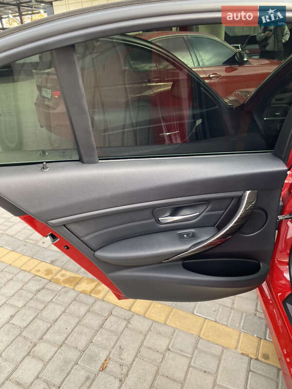 Седан BMW 3 Series 2012 в Первомайске