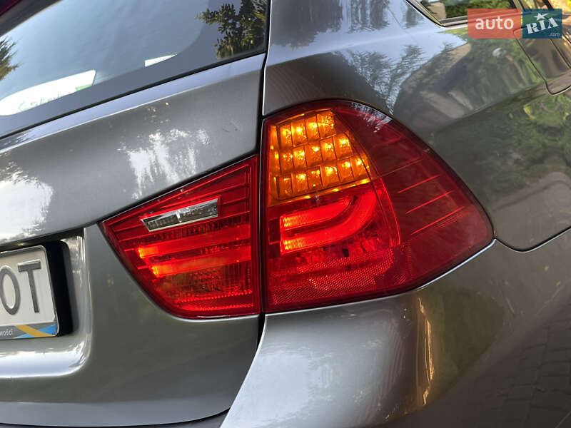 Универсал BMW 3 Series 2010 в Львове