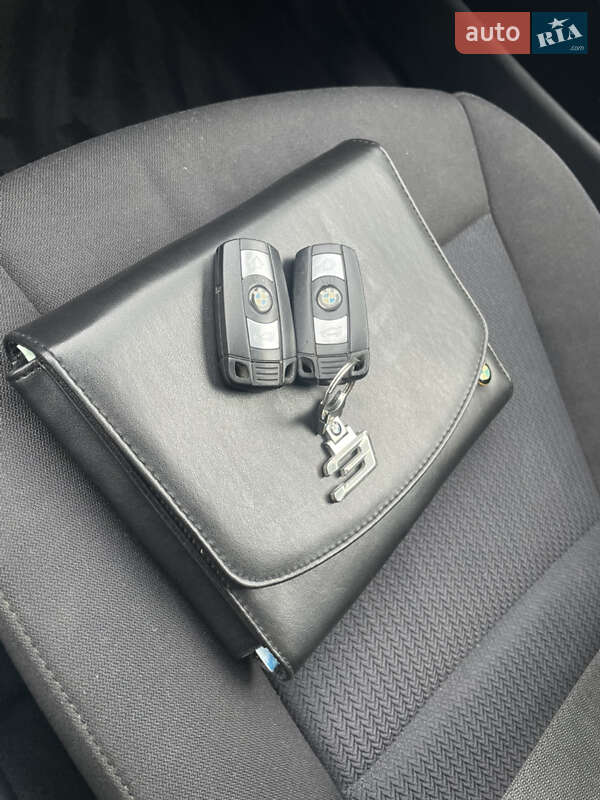 Универсал BMW 3 Series 2010 в Львове