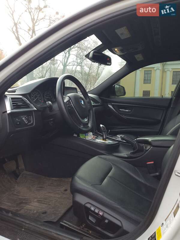 Седан BMW 3 Series 2015 в Прилуках