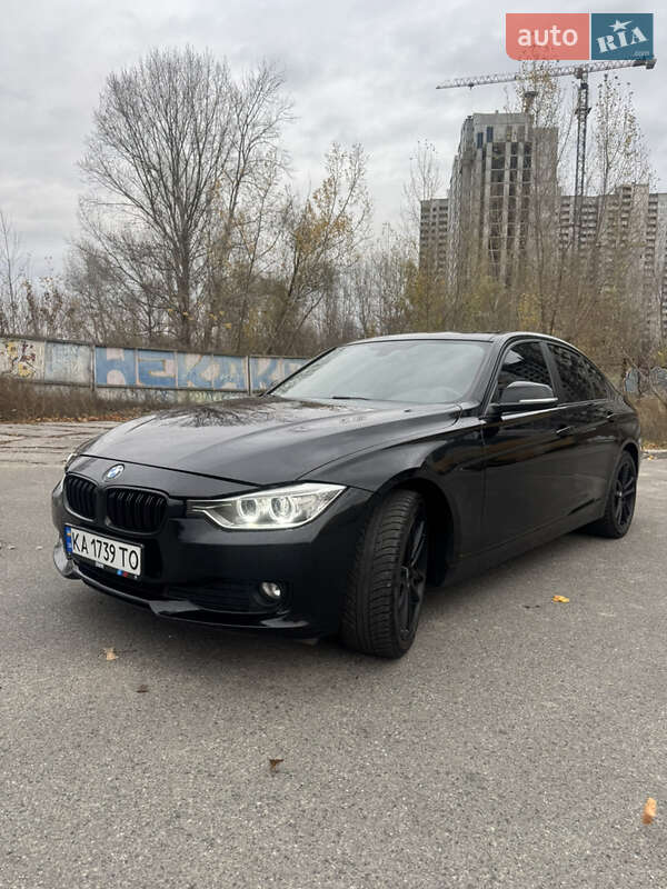 Седан BMW 3 Series 2013 в Киеве фото 3 Седан BMW 3 Series 2013 в Киеве