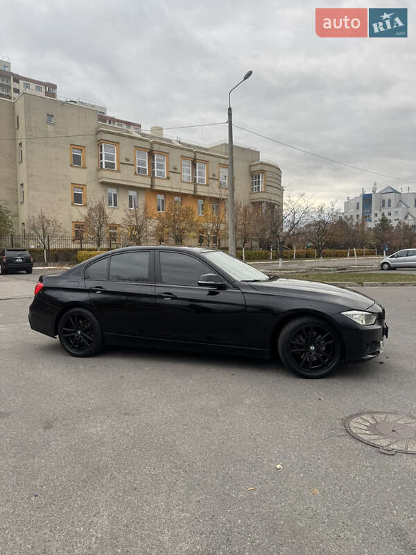 Седан BMW 3 Series 2013 в Киеве фото 6 Седан BMW 3 Series 2013 в Киеве