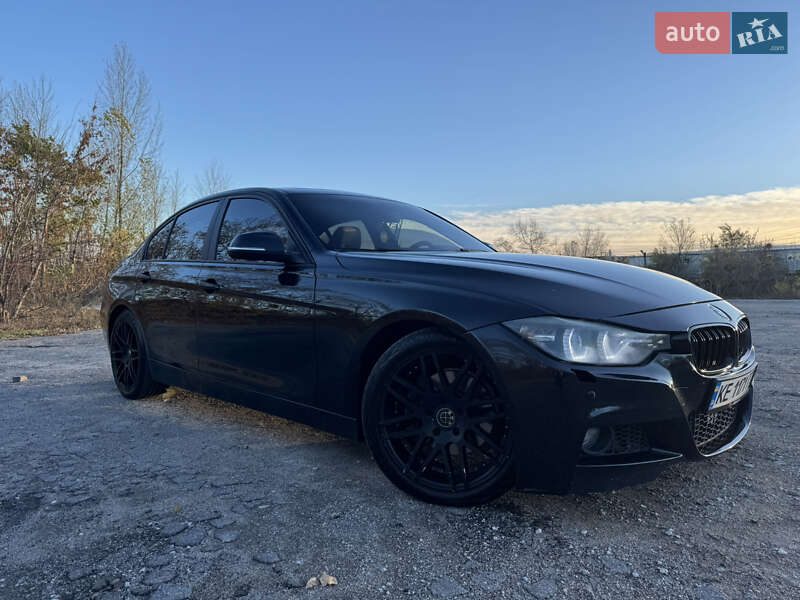 Седан BMW 3 Series 2013 в Днепре фото Седан BMW 3 Series 2013 в Днепре