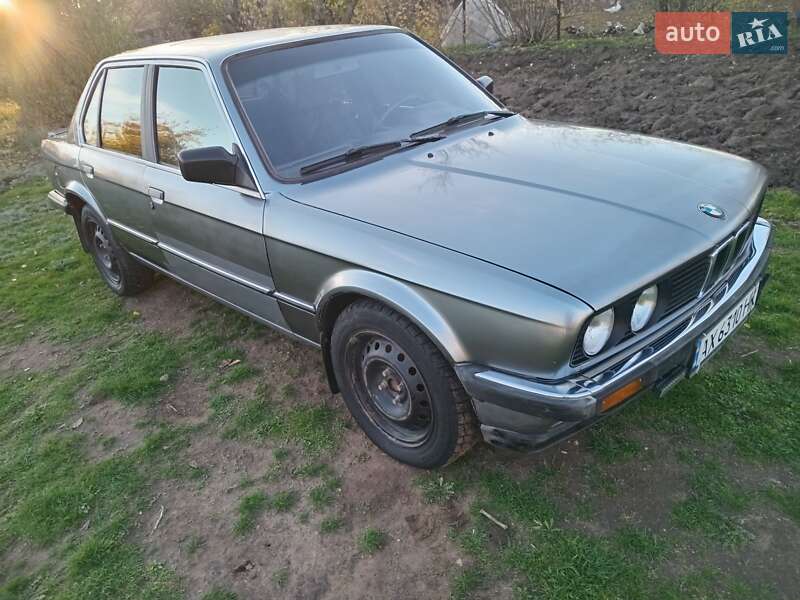 Седан BMW 3 Series 1985 в Снигиревке