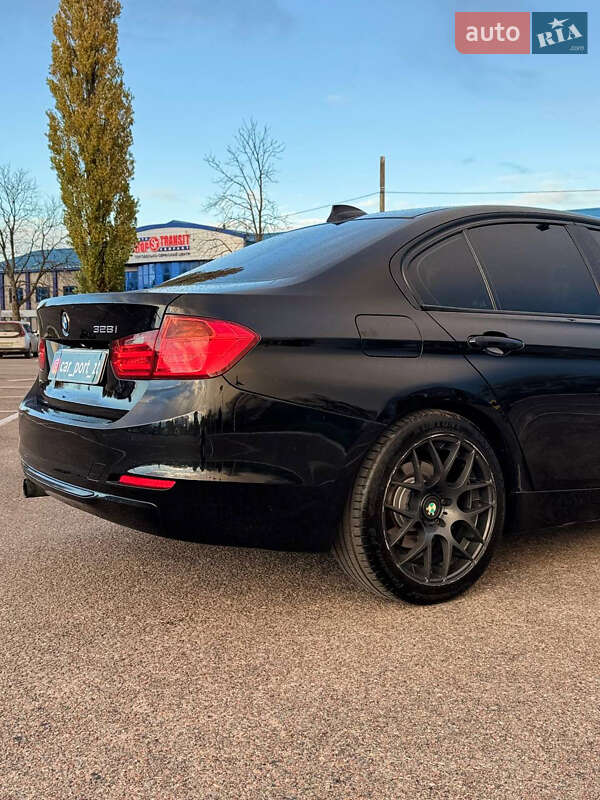 Седан BMW 3 Series 2012 в Житомире