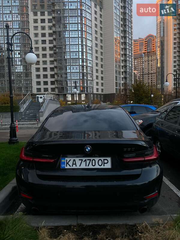 Седан BMW 3 Series 2019 в Киеве