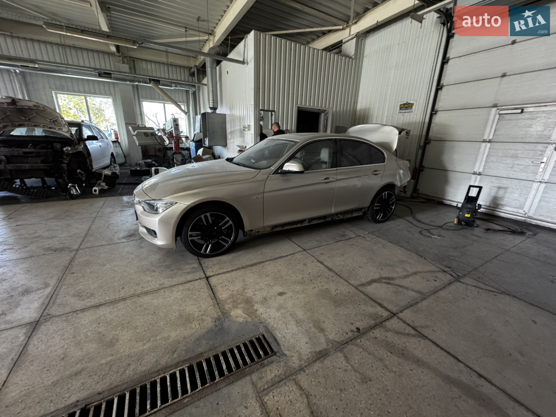2012 BMW 3er - мініатюра 4