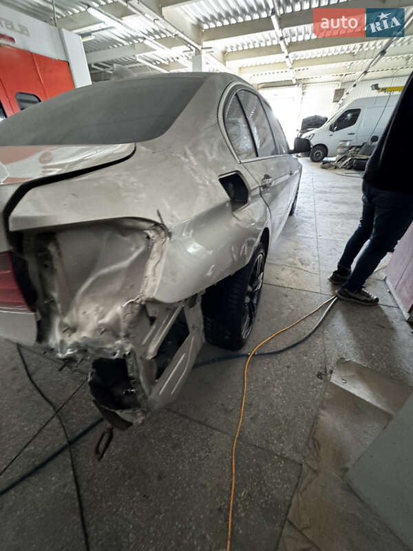 Седан BMW 3 Series 2012 в Кривому Розі