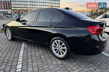 Седан BMW 3 Series 2016 в Львове