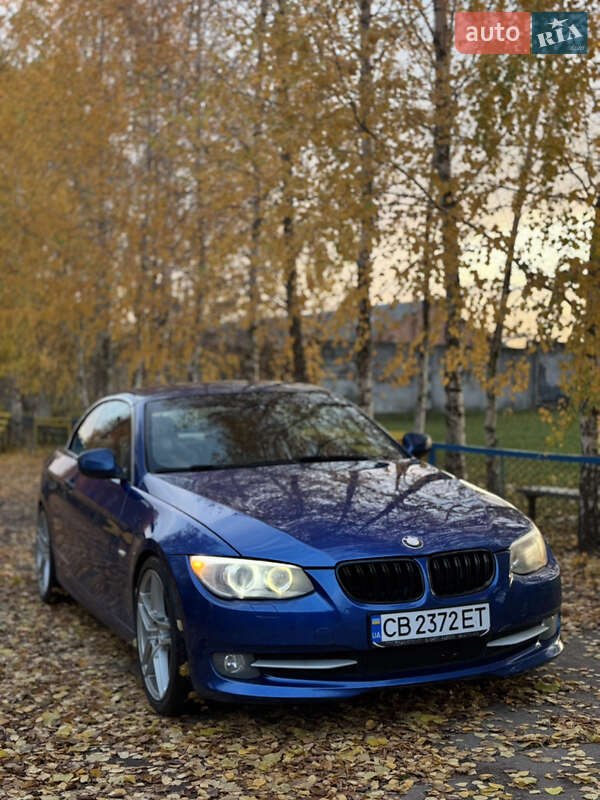 Кабриолет BMW 3 Series 2013 в Киеве