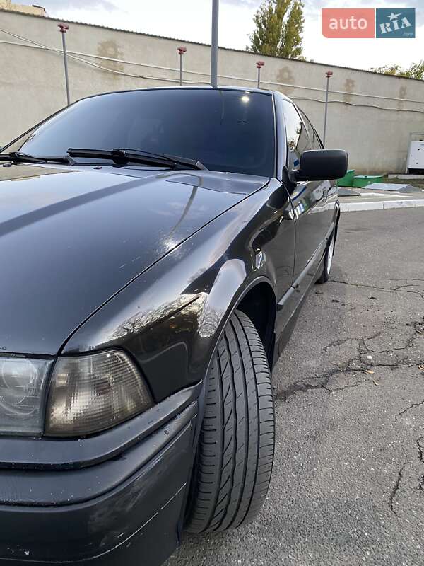 Седан BMW 3 Series 1992 в Одессе фото 11 Седан BMW 3 Series 1992 в Одессе