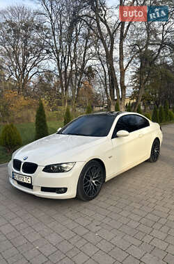 Купе BMW 3 Series 2009 в Николаеве
