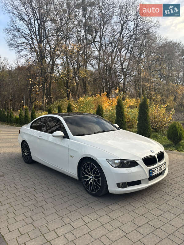Купе BMW 3 Series 2009 в Николаеве