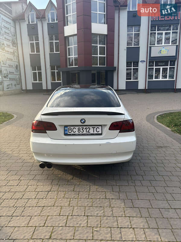Купе BMW 3 Series 2009 в Николаеве