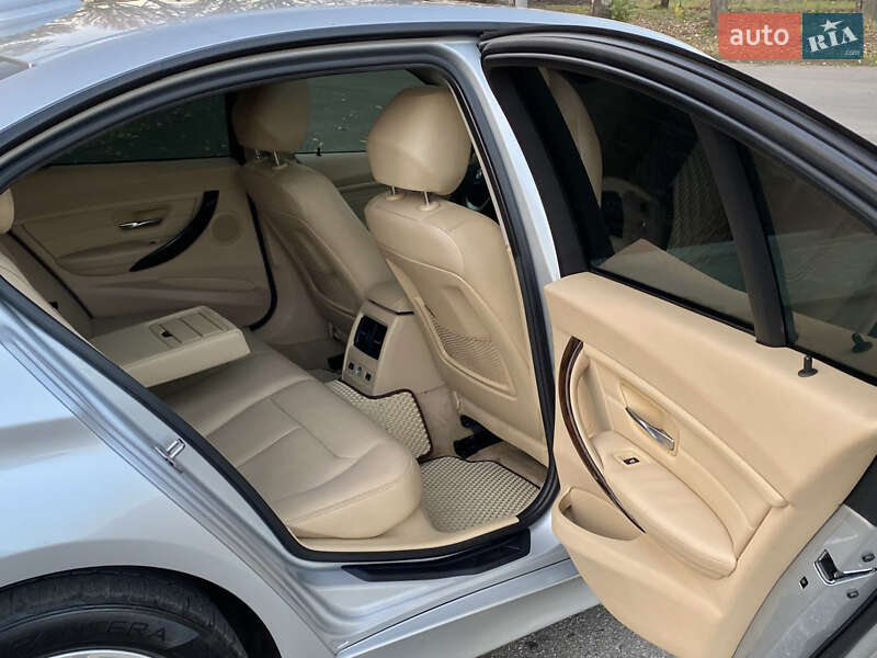 Седан BMW 3 Series 2015 в Кривом Роге фото 16 Седан BMW 3 Series 2015 в Кривом Роге
