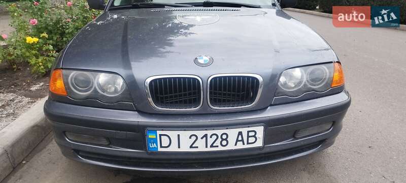 Седан BMW 3 Series 2000 в Синельниково
