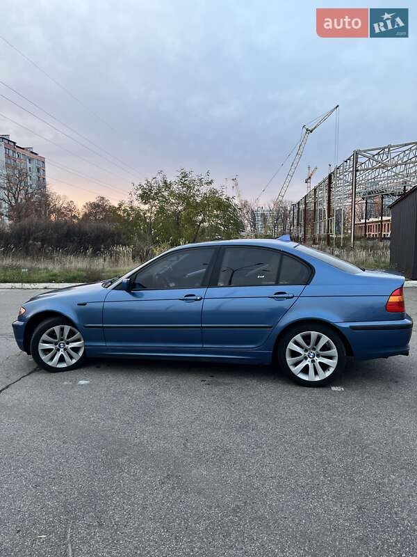 Седан BMW 3 Series 2004 в Чернигове
