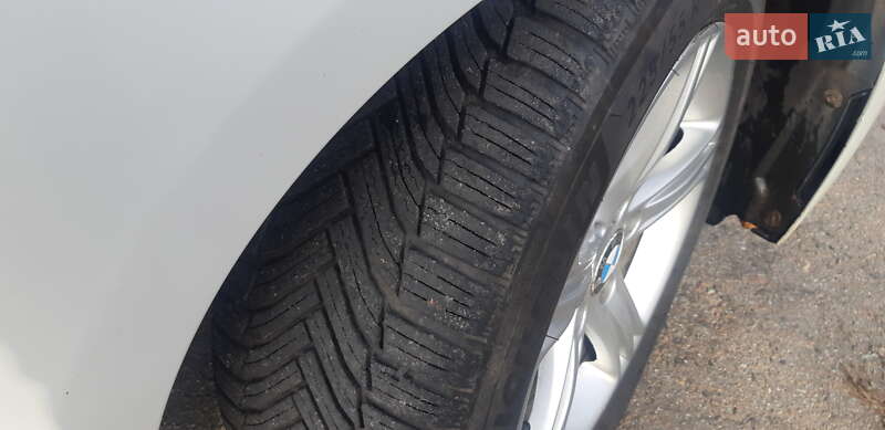 Седан BMW 3 Series 2013 в Корюковке