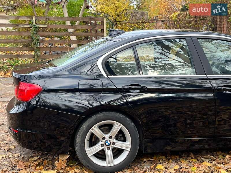 Седан BMW 3 Series 2014 в Києві