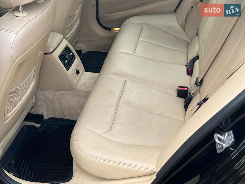 Седан BMW 3 Series 2014 в Києві