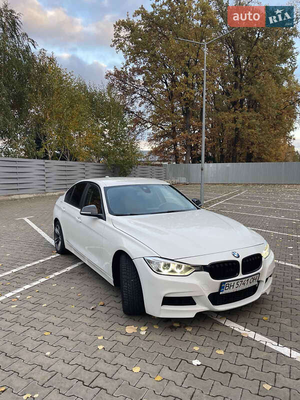 Седан BMW 3 Series 2013 в Богуславе