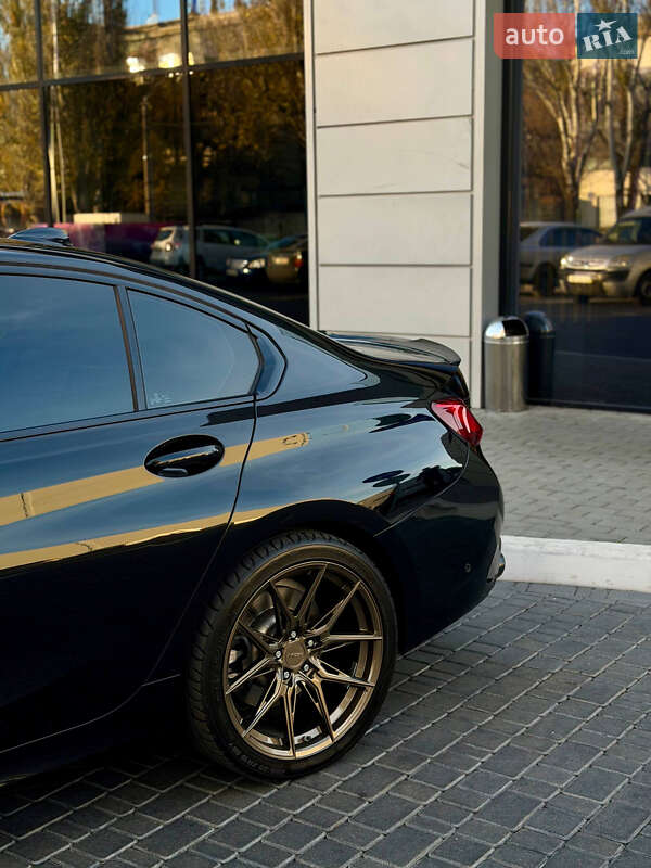 Седан BMW 3 Series 2019 в Одессе