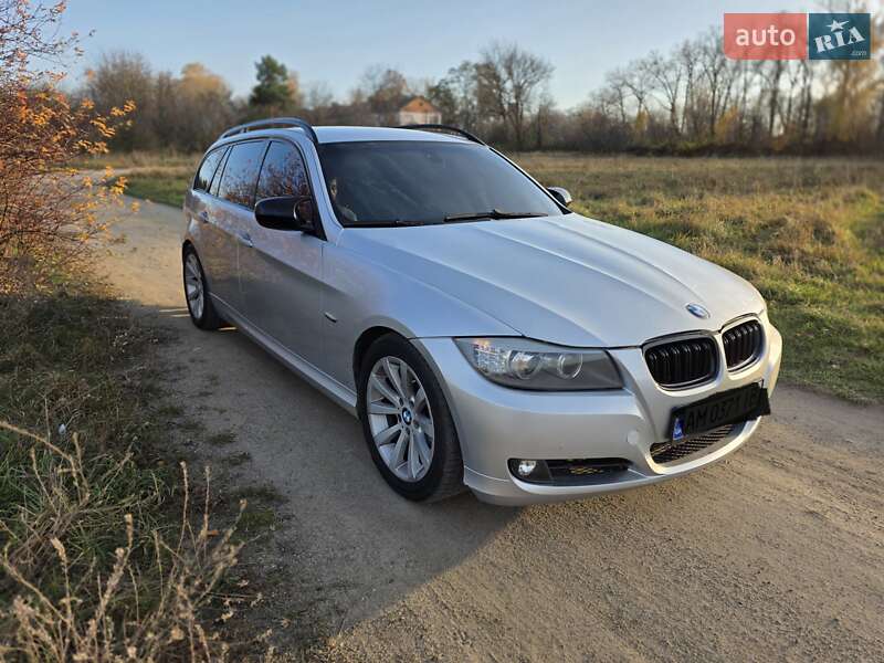 BMW 3 Series 2009