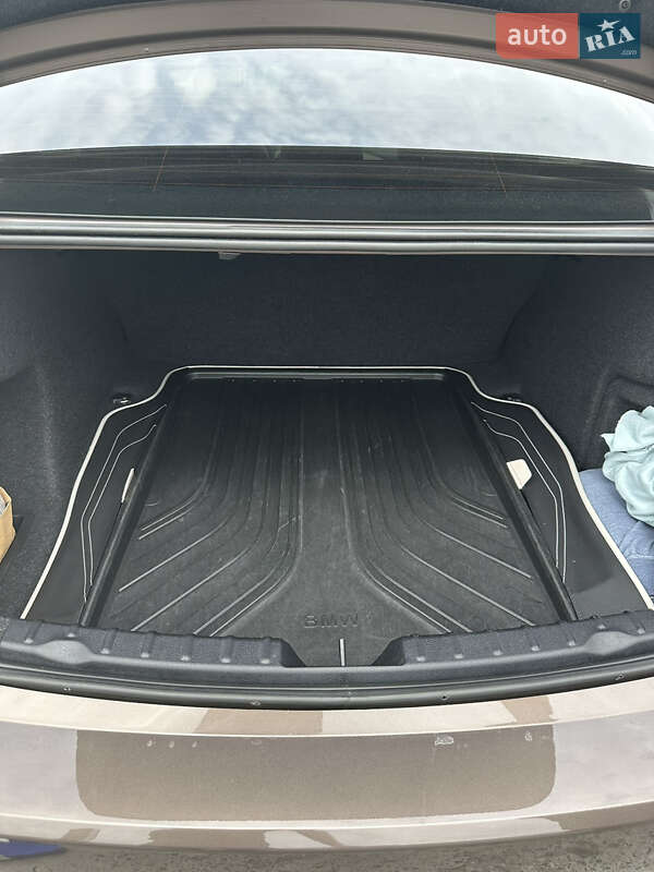 Седан BMW 3 Series 2013 в Одессе