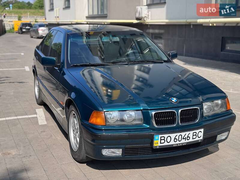 Седан BMW 3 Series 1998 в Хмельницком