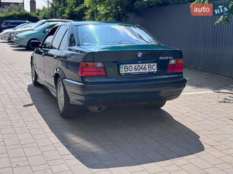 Седан BMW 3 Series 1998 в Хмельницком