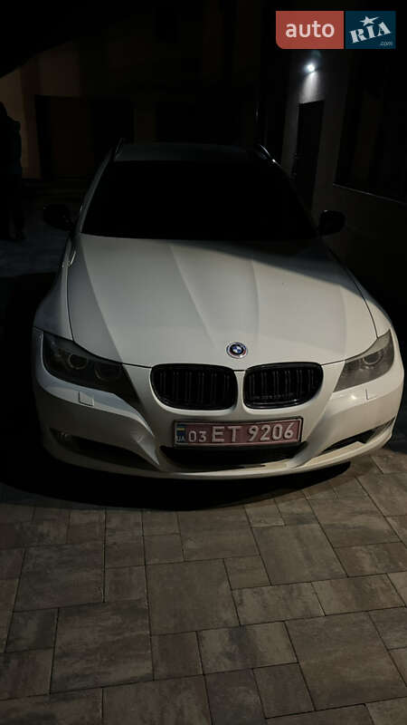 Универсал BMW 3 Series 2010 в Сарнах